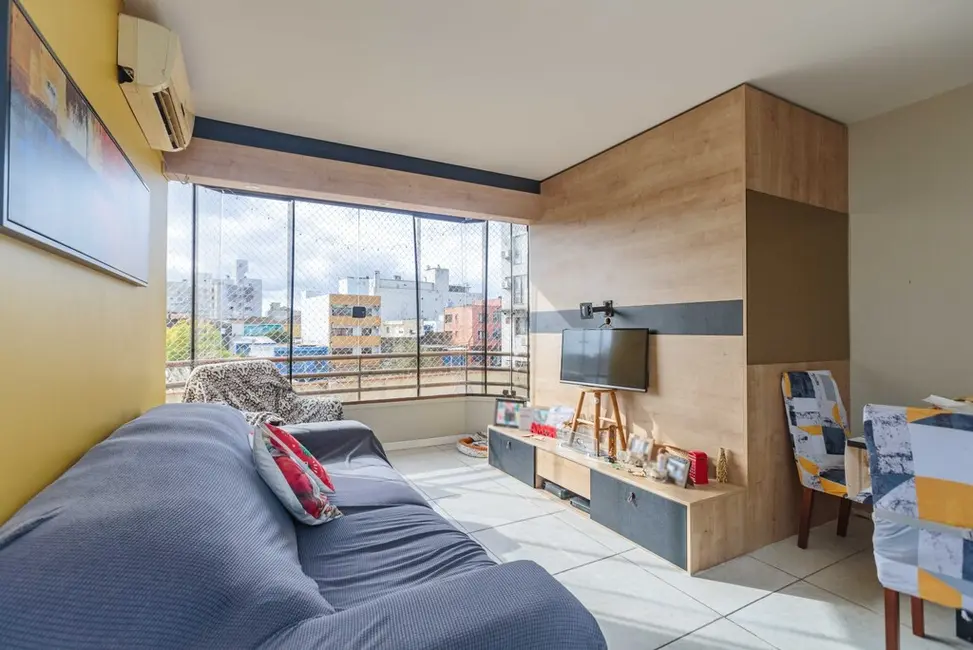 Apartamento com 2 quartos à venda, 72m2 em Azenha, Porto Alegre - RS - imagem 4 Foto 4 de Apartamento com 2 quartos à venda, 72m2 em Azenha, Porto Alegre - RS