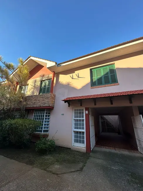 Foto 2 de Casa com 3 quartos à venda, 133m2 em Tristeza, Porto Alegre - RS