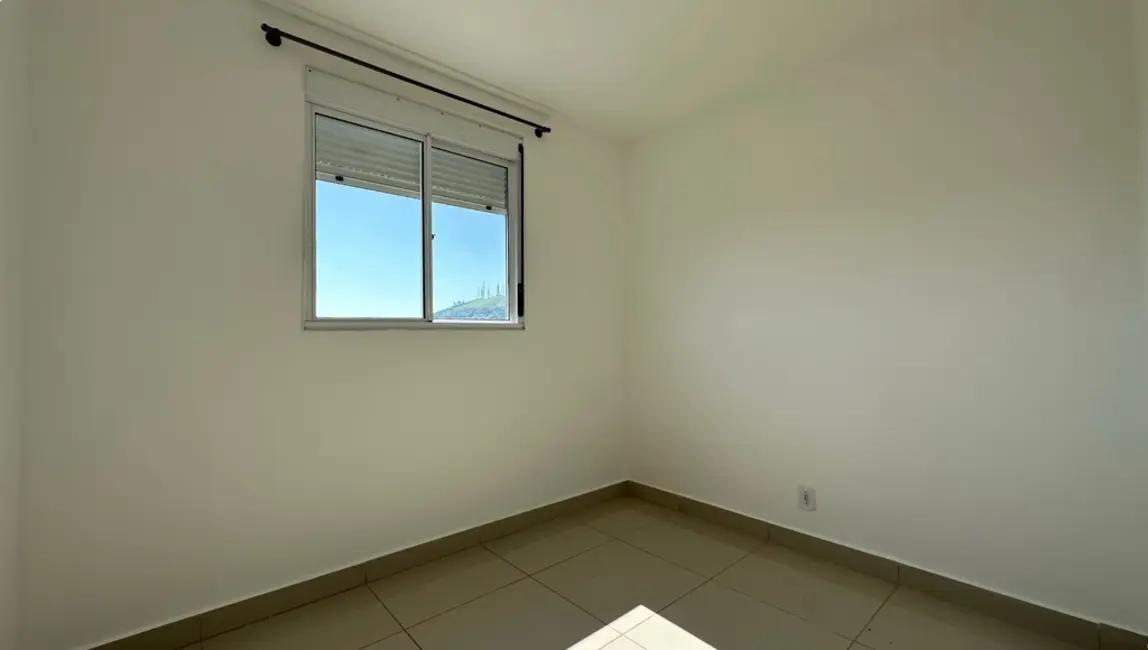 Foto 2 de Apartamento com 2 quartos à venda, 59m2 em Teresópolis, Porto Alegre - RS