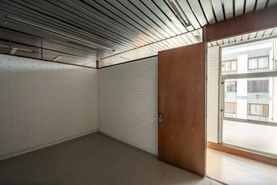 Foto 1 de Sala Comercial à venda, 320m2 em Petrópolis, Porto Alegre - RS