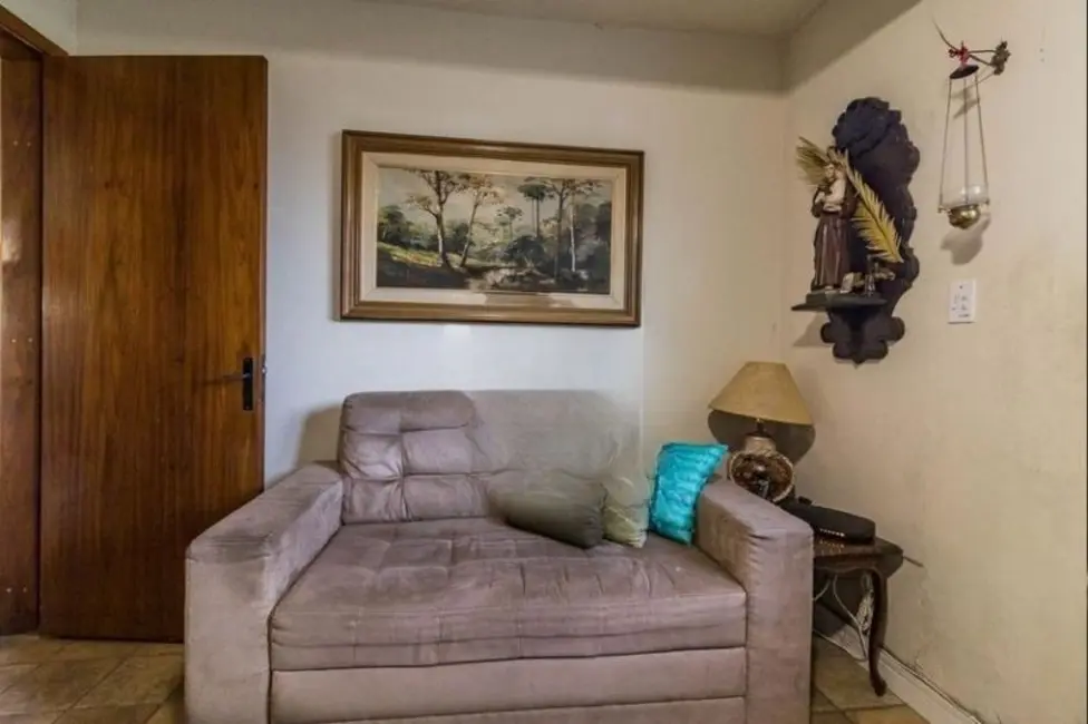 Casa com 4 quartos à venda, 290m2 em Ipanema, Porto Alegre - RS - imagem 8 Foto 8 de Casa com 4 quartos à venda, 290m2 em Ipanema, Porto Alegre - RS