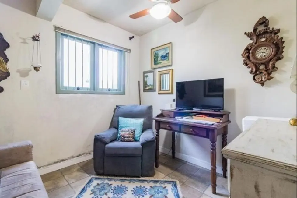 Casa com 4 quartos à venda, 290m2 em Ipanema, Porto Alegre - RS - imagem 9 Foto 9 de Casa com 4 quartos à venda, 290m2 em Ipanema, Porto Alegre - RS