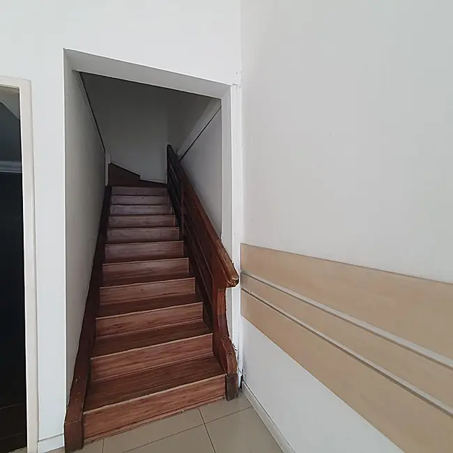 Loja para alugar, 130m2 em Higienópolis, Porto Alegre - RS - imagem 6 Foto 6 de Loja para alugar, 130m2 em Higienópolis, Porto Alegre - RS