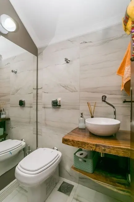 Foto 9 de Casa com 3 quartos à venda, 147m2 em Guarujá, Porto Alegre - RS