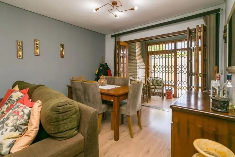 Foto 7 de Casa com 3 quartos à venda, 147m2 em Guarujá, Porto Alegre - RS