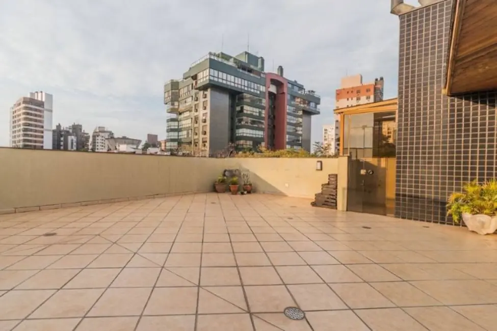 Foto 4 de Cobertura com 3 quartos à venda, 245m2 em Bela Vista, Porto Alegre - RS