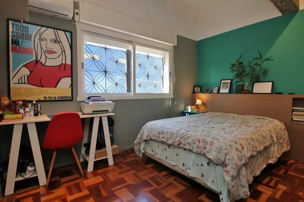 Foto 6 de Apartamento com 2 quartos à venda, 131m2 em Vila Ipiranga, Porto Alegre - RS