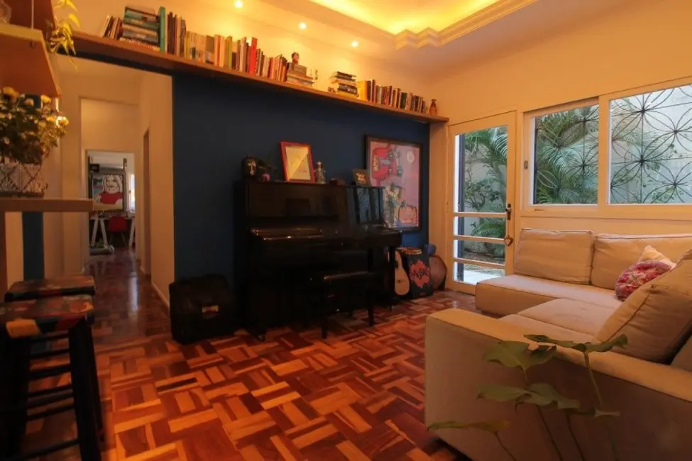 Foto 1 de Apartamento com 2 quartos à venda, 131m2 em Vila Ipiranga, Porto Alegre - RS