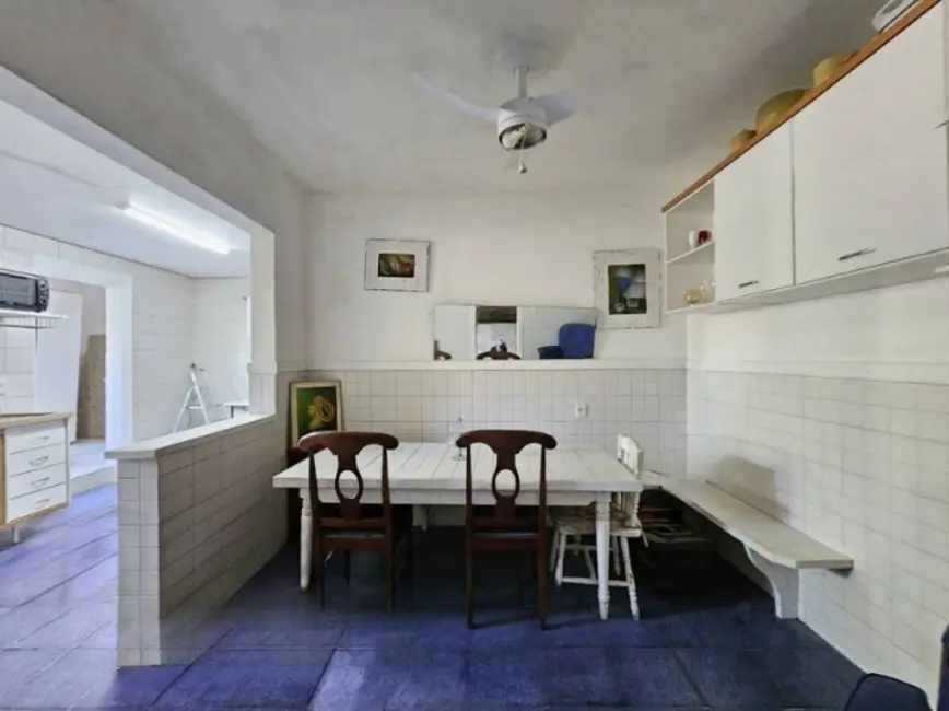 Casa com 3 quartos à venda, 290m2 em Jardim Itu Sabará, Porto Alegre - RS - imagem 6 Foto 6 de Casa com 3 quartos à venda, 290m2 em Jardim Itu Sabará, Porto Alegre - RS