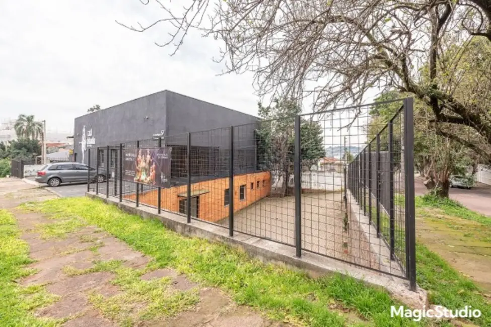 Sala Comercial à venda, 615m2 em Três Figueiras, Porto Alegre - RS - imagem 1 Foto 1 de Sala Comercial à venda, 615m2 em Três Figueiras, Porto Alegre - RS