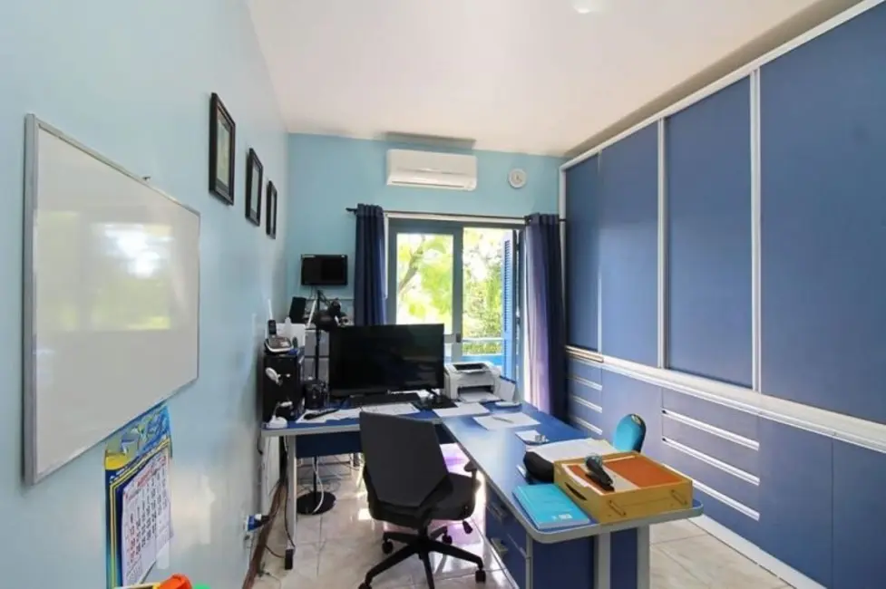 Casa com 4 quartos à venda, 375m2 em Jardim Itu Sabará, Porto Alegre - RS - imagem 5 Foto 5 de Casa com 4 quartos à venda, 375m2 em Jardim Itu Sabará, Porto Alegre - RS
