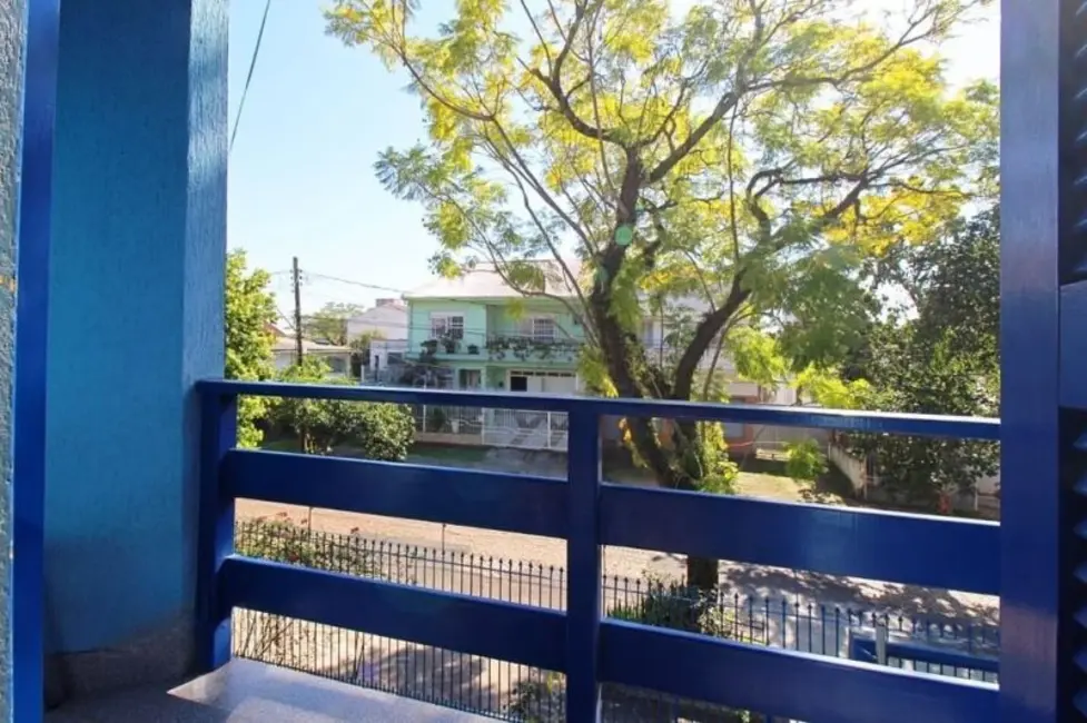 Casa com 4 quartos à venda, 375m2 em Jardim Itu Sabará, Porto Alegre - RS - imagem 9 Foto 9 de Casa com 4 quartos à venda, 375m2 em Jardim Itu Sabará, Porto Alegre - RS