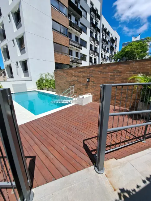 Foto 2 de Apartamento com 2 quartos à venda, 66m2 em Porto Alegre - RS
