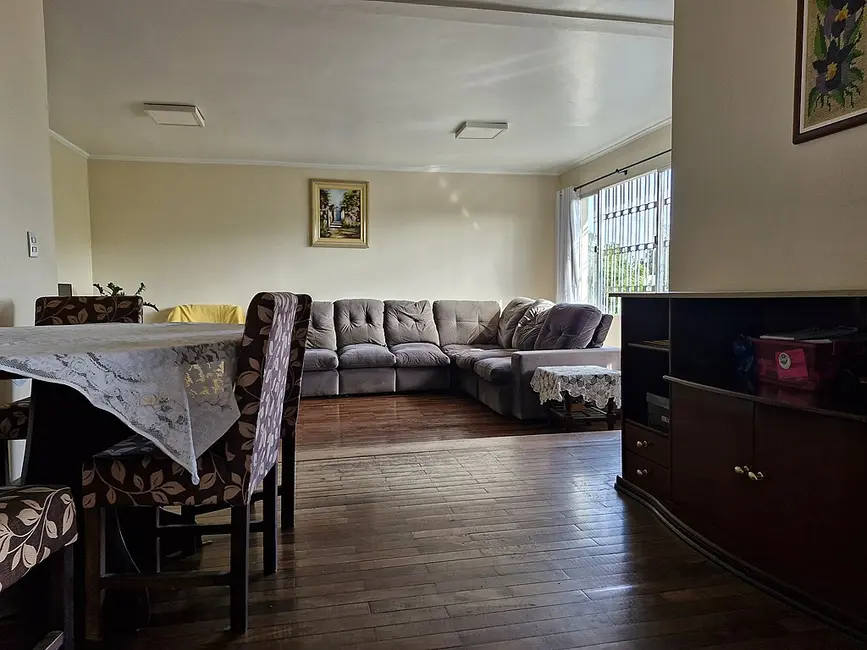 Casa com 5 quartos à venda, 347m2 em Jardim Itu Sabará, Porto Alegre - RS - imagem 6 Foto 6 de Casa com 5 quartos à venda, 347m2 em Jardim Itu Sabará, Porto Alegre - RS