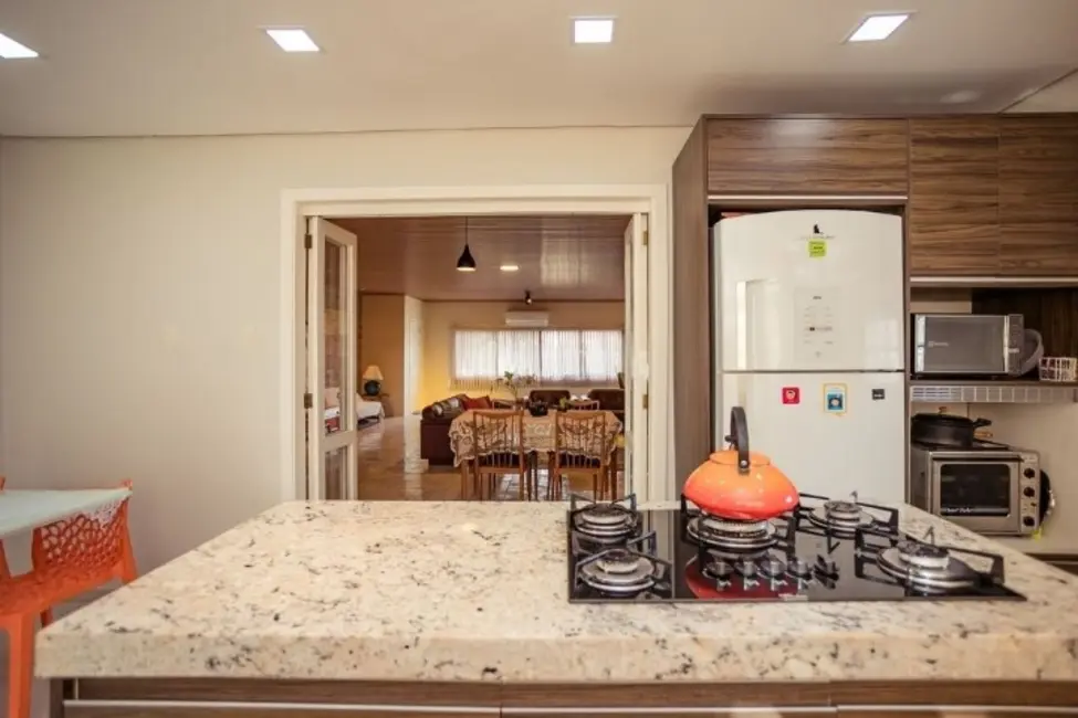 Foto 8 de Casa com 3 quartos à venda, 413m2 em Jardim Itu Sabará, Porto Alegre - RS