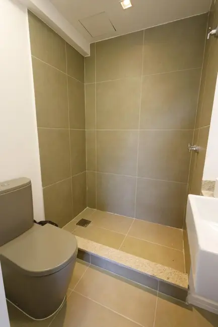 Apartamento com 2 quartos à venda, 61m2 em Porto Alegre - RS - imagem 6 Foto 6 de Apartamento com 2 quartos à venda, 61m2 em Porto Alegre - RS