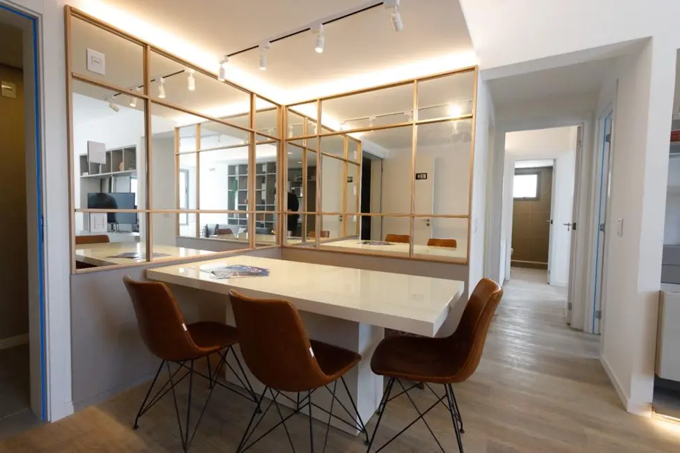 Apartamento com 2 quartos à venda, 61m2 em Porto Alegre - RS - imagem 2 Foto 2 de Apartamento com 2 quartos à venda, 61m2 em Porto Alegre - RS