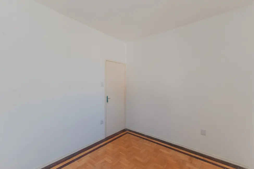 Apartamento com 2 quartos à venda, 70m2 em Menino Deus, Porto Alegre - RS - imagem 9 Foto 9 de Apartamento com 2 quartos à venda, 70m2 em Menino Deus, Porto Alegre - RS