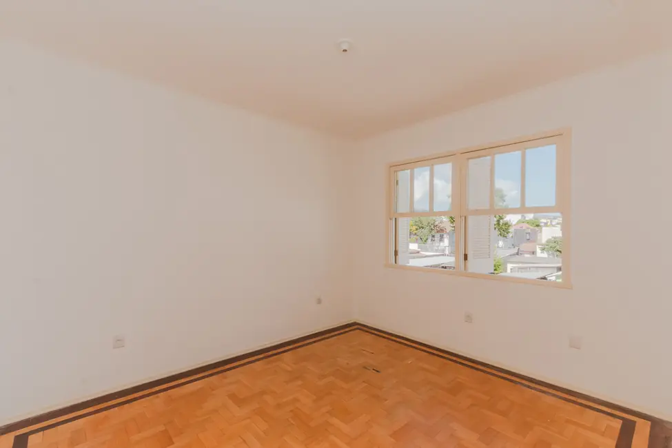 Apartamento com 2 quartos à venda, 70m2 em Menino Deus, Porto Alegre - RS - imagem 7 Foto 7 de Apartamento com 2 quartos à venda, 70m2 em Menino Deus, Porto Alegre - RS