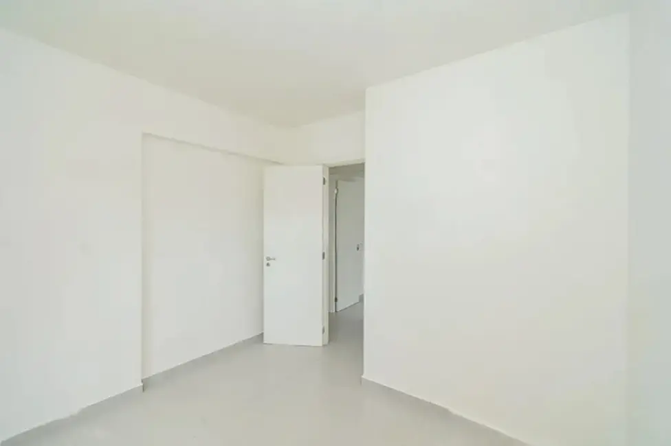 Apartamento com 2 quartos à venda, 50m2 em São José, Porto Alegre - RS - imagem 4 Foto 4 de Apartamento com 2 quartos à venda, 50m2 em São José, Porto Alegre - RS