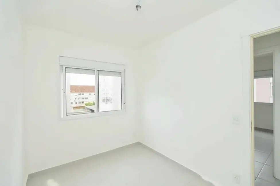 Apartamento com 2 quartos à venda, 50m2 em São José, Porto Alegre - RS - imagem 7 Foto 7 de Apartamento com 2 quartos à venda, 50m2 em São José, Porto Alegre - RS