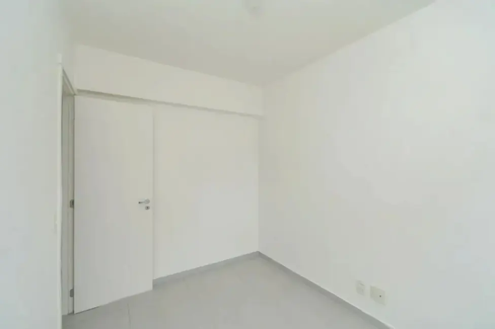 Apartamento com 2 quartos à venda, 50m2 em São José, Porto Alegre - RS - imagem 9 Foto 9 de Apartamento com 2 quartos à venda, 50m2 em São José, Porto Alegre - RS