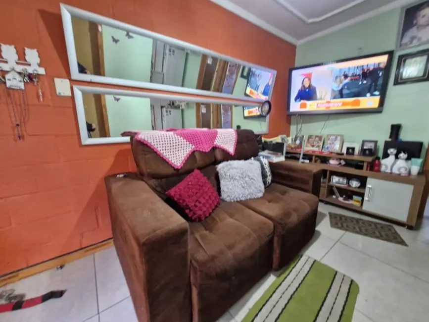 Foto 4 de Apartamento com 2 quartos à venda, 37m2 em Porto Alegre - RS