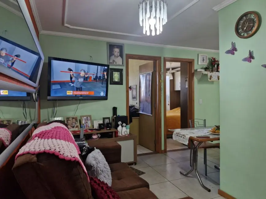 Foto 2 de Apartamento com 2 quartos à venda, 37m2 em Porto Alegre - RS