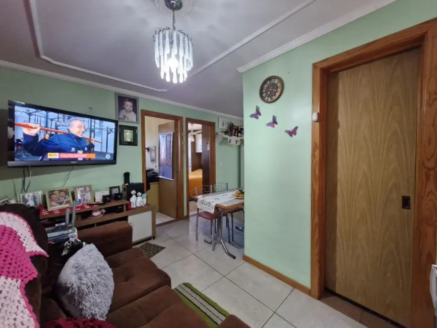 Foto 3 de Apartamento com 2 quartos à venda, 37m2 em Porto Alegre - RS