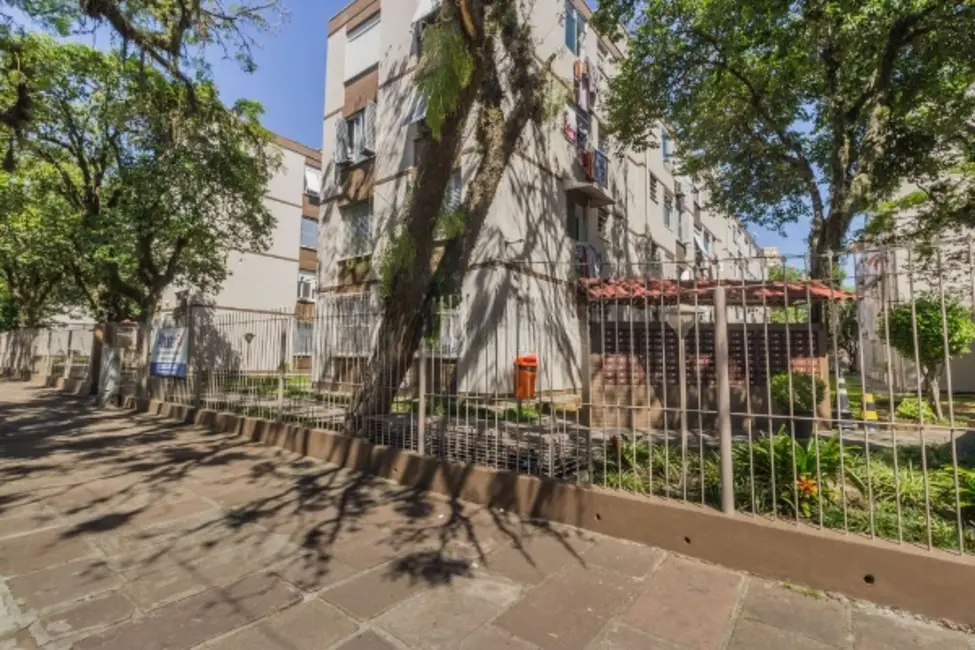 Foto 2 de Apartamento com 2 quartos à venda, 44m2 em Jardim Itu Sabará, Porto Alegre - RS