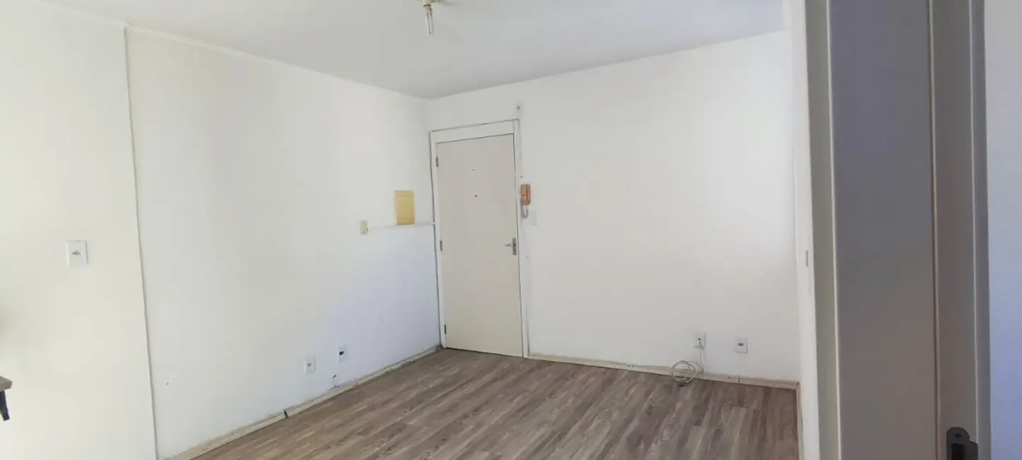 Foto 4 de Apartamento com 2 quartos à venda, 42m2 em Glória, Porto Alegre - RS