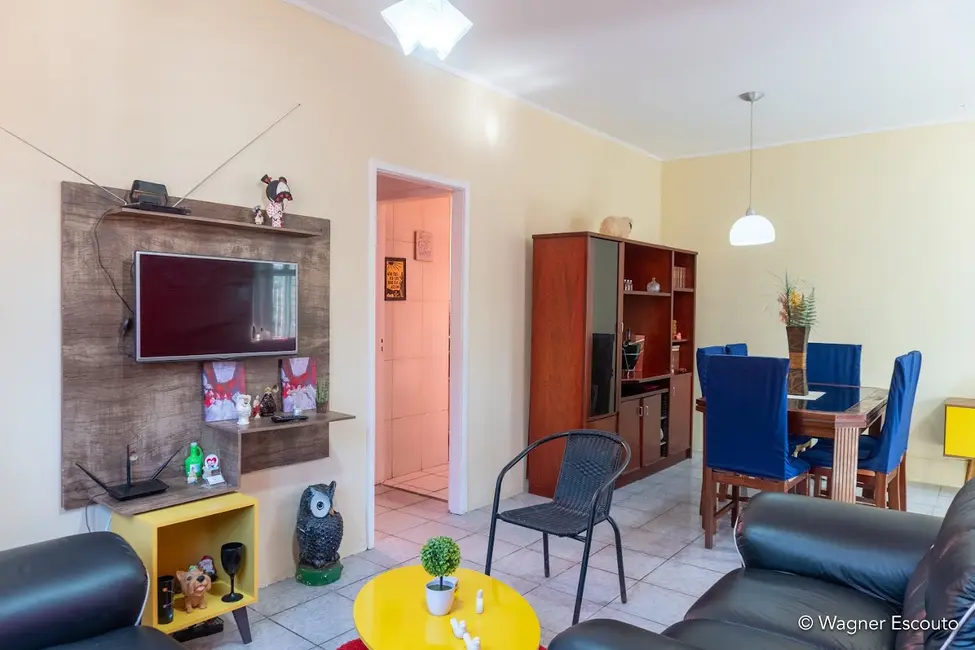 Apartamento com 3 quartos à venda, 197m2 em Teresópolis, Porto Alegre - RS - imagem 8 Foto 8 de Apartamento com 3 quartos à venda, 197m2 em Teresópolis, Porto Alegre - RS