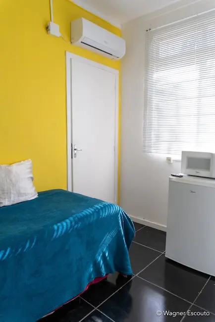 Apartamento com 3 quartos à venda, 197m2 em Teresópolis, Porto Alegre - RS - imagem 3 Foto 3 de Apartamento com 3 quartos à venda, 197m2 em Teresópolis, Porto Alegre - RS