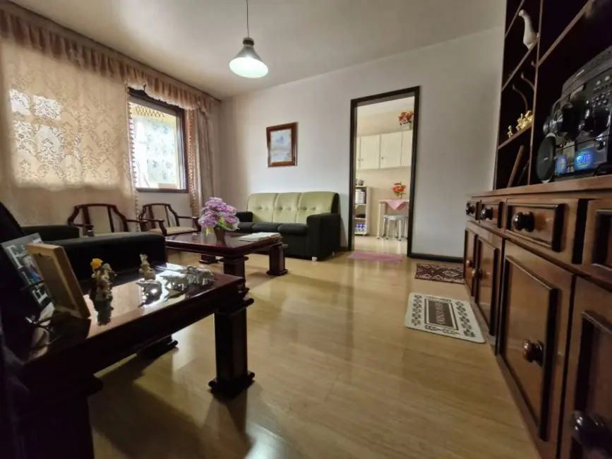 Apartamento com 3 quartos à venda, 77m2 em Vila Ipiranga, Porto Alegre - RS - imagem 7 Foto 7 de Apartamento com 3 quartos à venda, 77m2 em Vila Ipiranga, Porto Alegre - RS