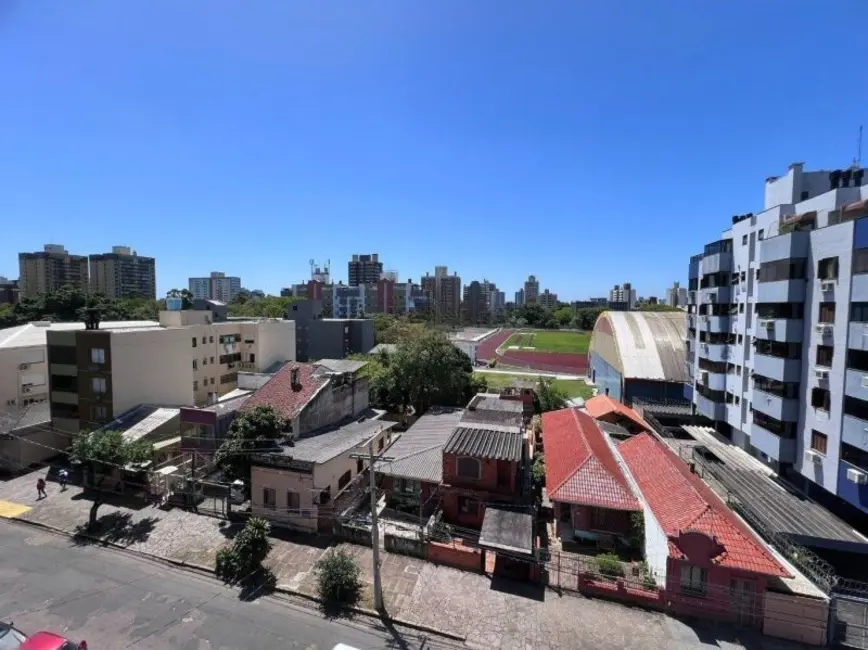 Apartamento com 3 quartos à venda, 100m2 em Menino Deus, Porto Alegre - RS - imagem 6 Foto 6 de Apartamento com 3 quartos à venda, 100m2 em Menino Deus, Porto Alegre - RS