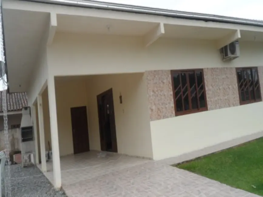 Foto 1 de Casa com 2 quartos à venda, 60m2 em Boehmerwald, Joinville - SC