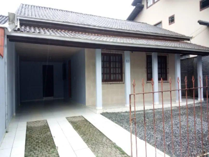 Foto 2 de Casa com 3 quartos à venda, 170m2 em Parque Guarani, Joinville - SC