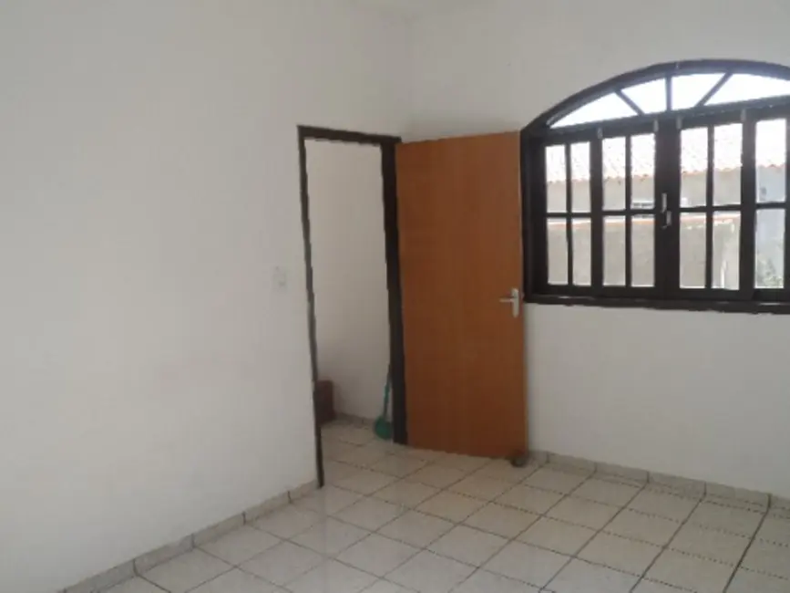 Foto 8 de Apartamento com 1 quarto para alugar, 30m2 em Petrópolis, Joinville - SC