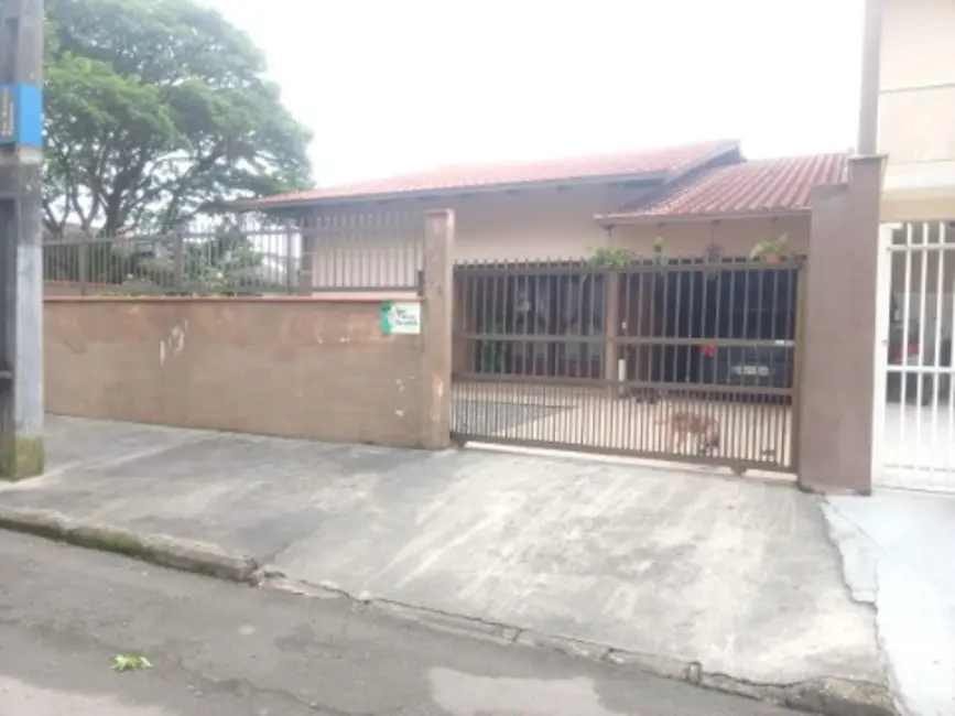 Foto 1 de Casa com 2 quartos à venda, 150m2 em Adhemar Garcia, Joinville - SC