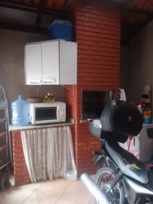 Foto 9 de Casa com 2 quartos à venda, 150m2 em Adhemar Garcia, Joinville - SC