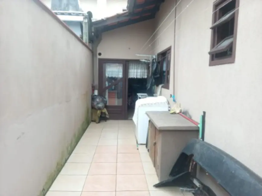 Foto 6 de Casa com 2 quartos à venda, 150m2 em Adhemar Garcia, Joinville - SC