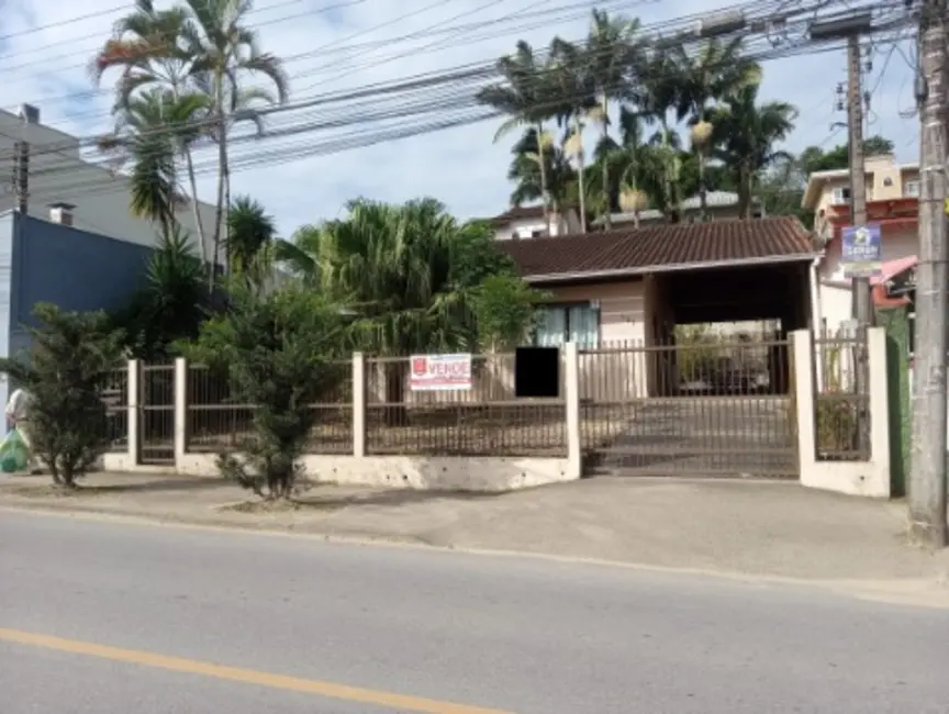 Foto 2 de Casa com 3 quartos à venda, 100m2 em Boehmerwald, Joinville - SC