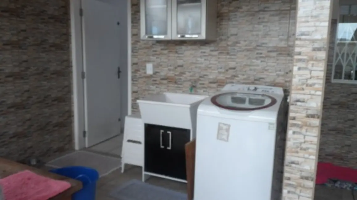 Sobrado com 3 quartos à venda, 78m2 em Boehmerwald, Joinville - SC - imagem 8 Foto 8 de Sobrado com 3 quartos à venda, 78m2 em Boehmerwald, Joinville - SC