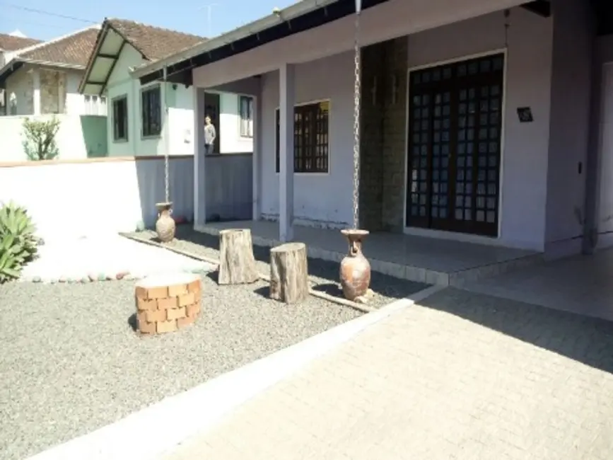 Foto 2 de Casa com 2 quartos à venda, 100m2 em Boehmerwald, Joinville - SC