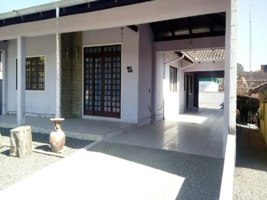 Foto 1 de Casa com 2 quartos à venda, 100m2 em Boehmerwald, Joinville - SC