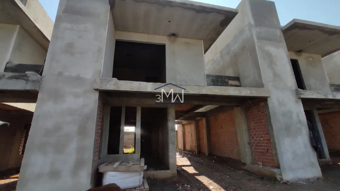 Foto 1 de Casa com 3 quartos à venda, 97m2 em Embu, Colombo - PR