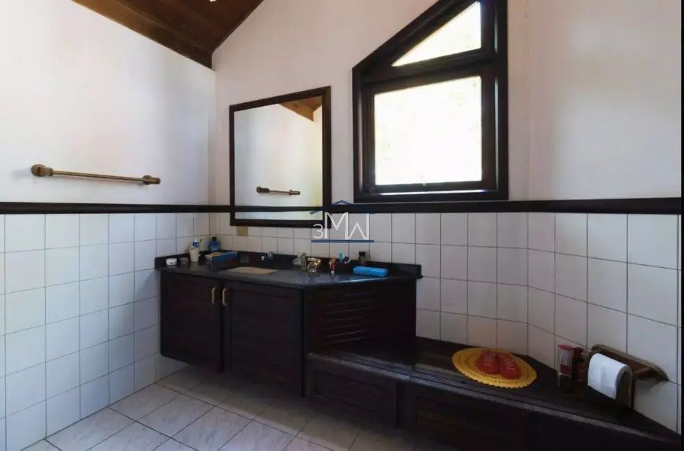 Casa com 4 quartos à venda, 350m2 em Santa Cândida, Curitiba - PR - imagem 9 Foto 9 de Casa com 4 quartos à venda, 350m2 em Santa Cândida, Curitiba - PR