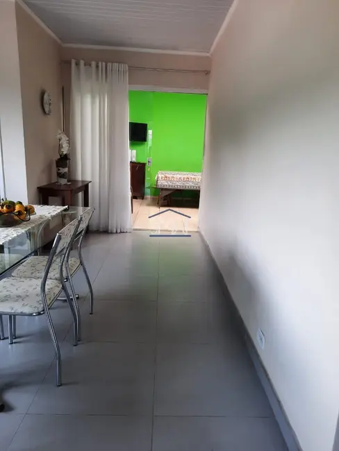 Casa com 5 quartos à venda, 1700m2 em Embu, Colombo - PR - imagem 5 Foto 5 de Casa com 5 quartos à venda, 1700m2 em Embu, Colombo - PR
