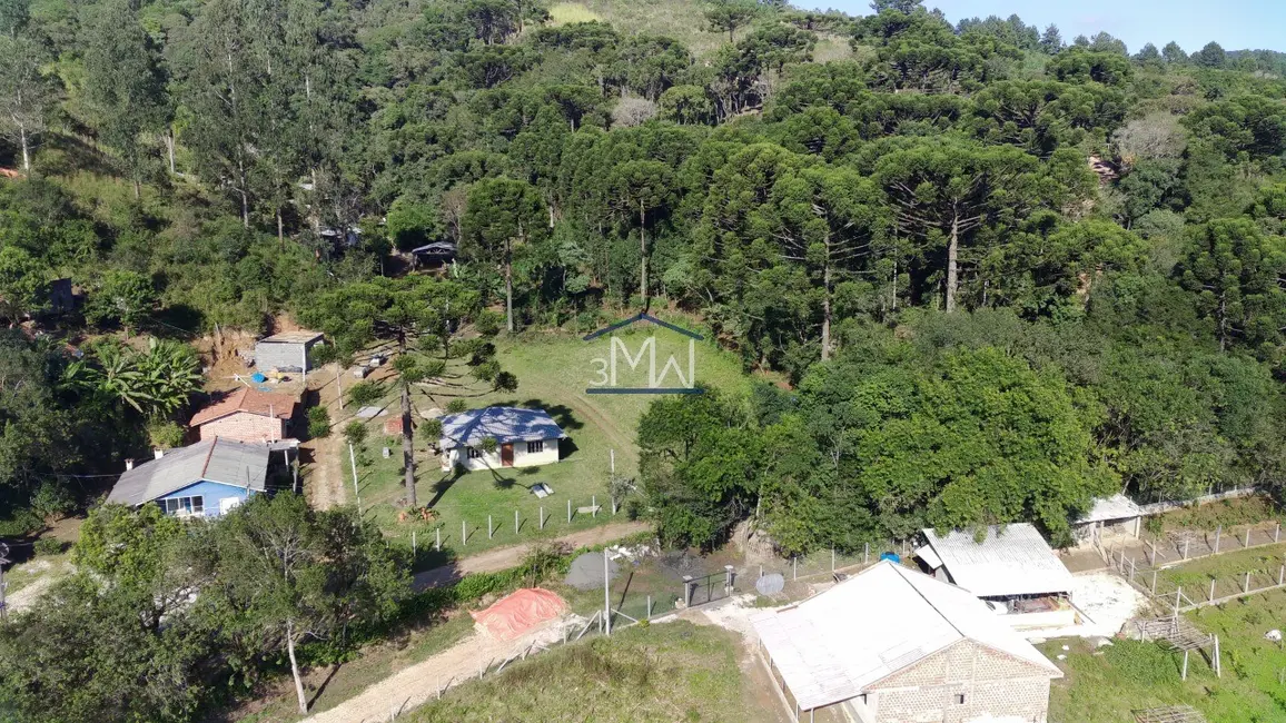 Foto 1 de Terreno / Lote à venda, 1474m2 em Serrinha, Colombo - PR