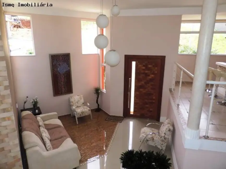 Casa de Condomínio com 3 quartos à venda, 271m2 em Valinhos - SP - imagem 6 Foto 6 de Casa de Condomínio com 3 quartos à venda, 271m2 em Valinhos - SP